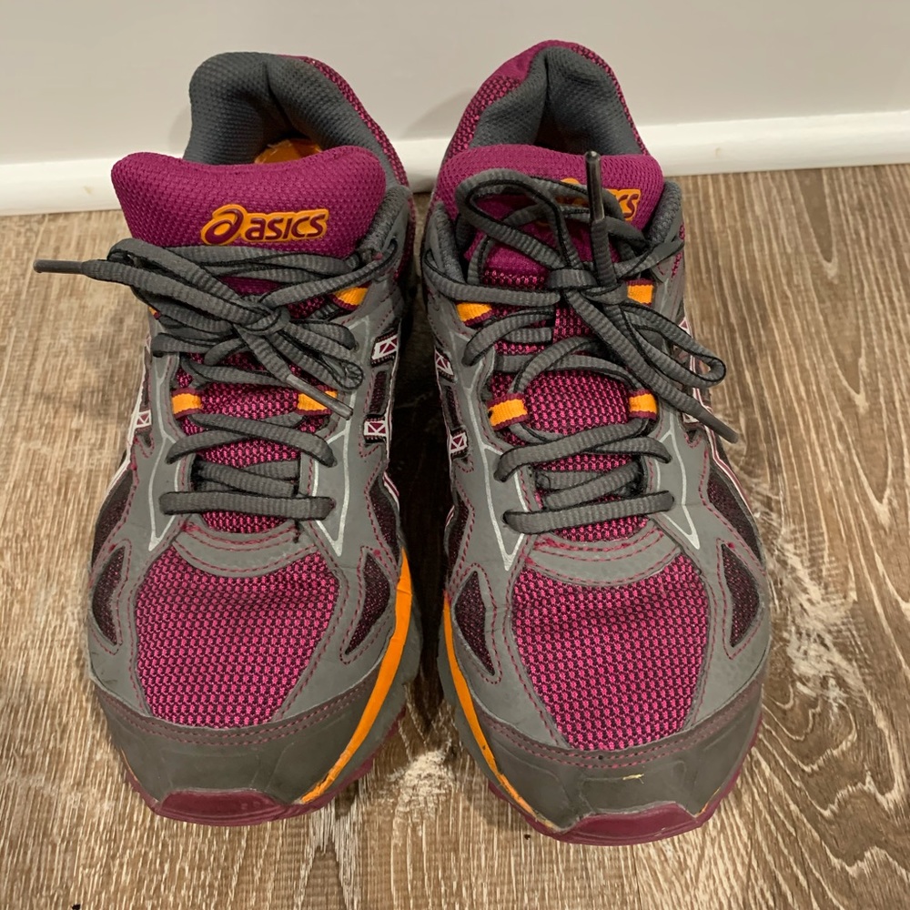 //2 for $20// ASICS training shoes
